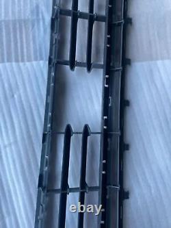 Genuine VW Golf MK7 Bottom Center Grill Black 5G0853677B 9B9