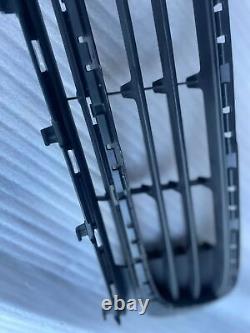 Genuine VW Golf MK7 Bottom Center Grill Black 5G0853677B 9B9